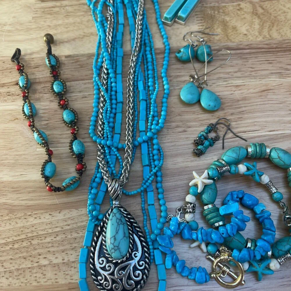✨ New Jewelry Drops! ✨ Featuring brands like Monet, Chico’s, J. Crew, WHBM, Bets